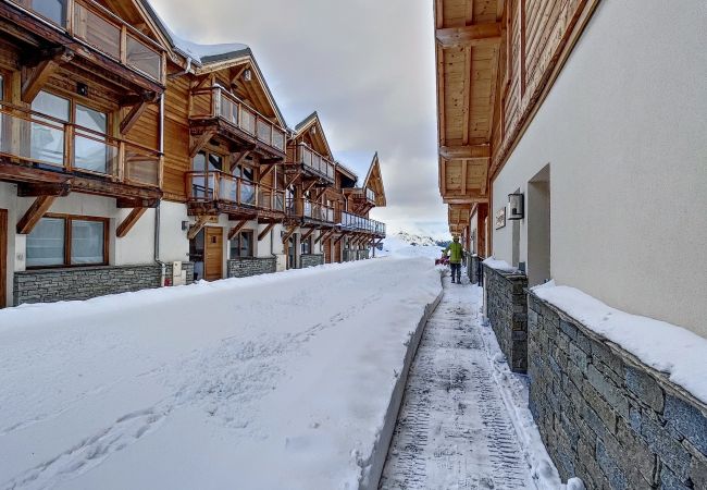 Chalet in Fontcouverte-la-Toussuire - Chalet ski aux pieds Cochette