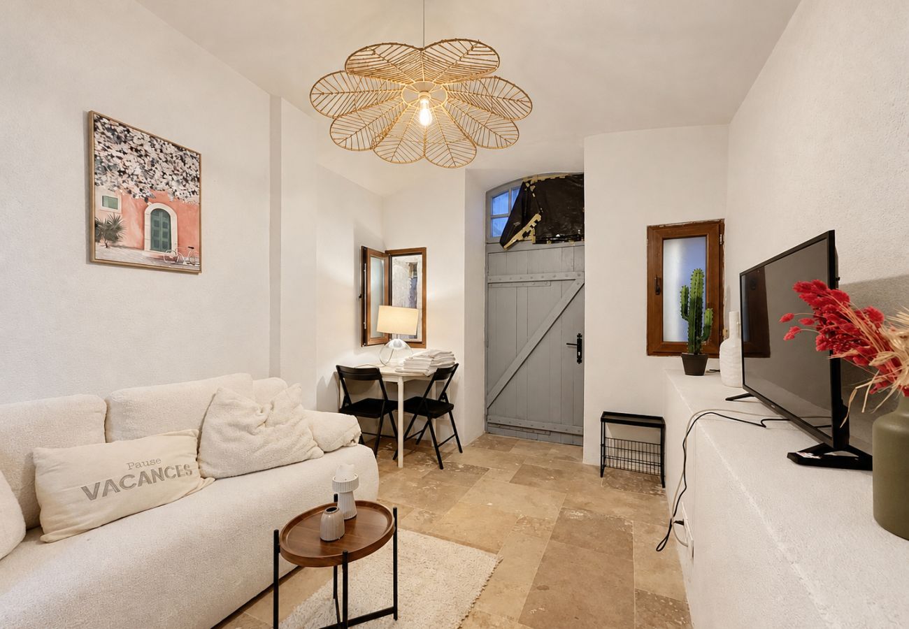 Rent by room in Mercury - La Sentinelle